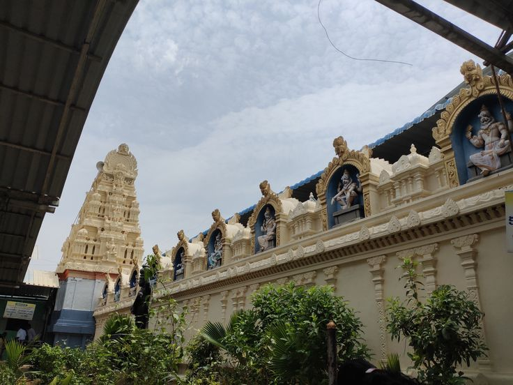dharmapuri lakshmi narasmiha swamy tempoe nearby vemulawada