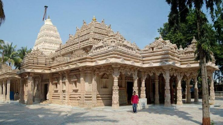 yadadri nearby plces Kolanupaka Jain Temple